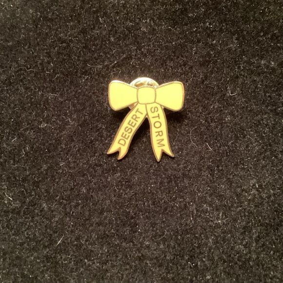 Desert Storm Yellow Ribbon Goldtone Pin - Picture 2 of 5